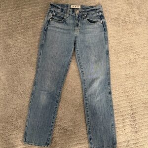 AMO Jeans